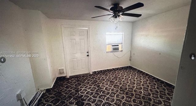 4372 W 11th Ln 30, Hialeah, FL 33012