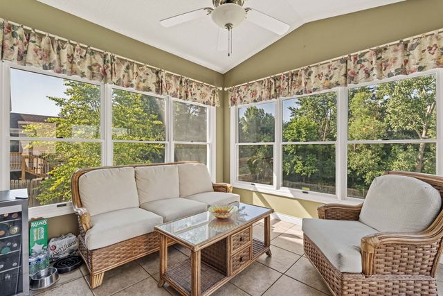 3212 Summertree Avenue, Bettendorf, IA 52722