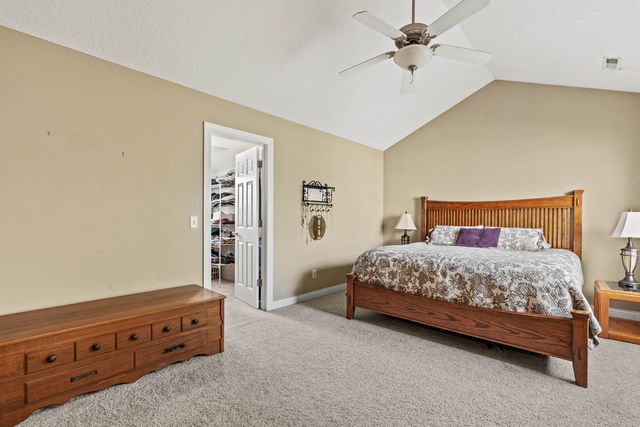 3212 Summertree Avenue, Bettendorf, IA 52722