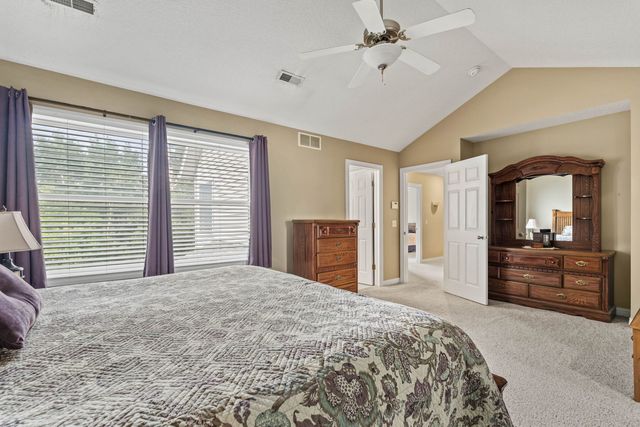 3212 Summertree Avenue, Bettendorf, IA 52722