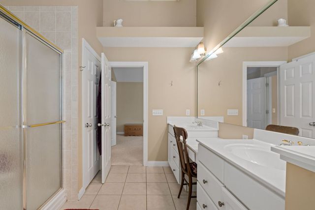 3212 Summertree Avenue, Bettendorf, IA 52722