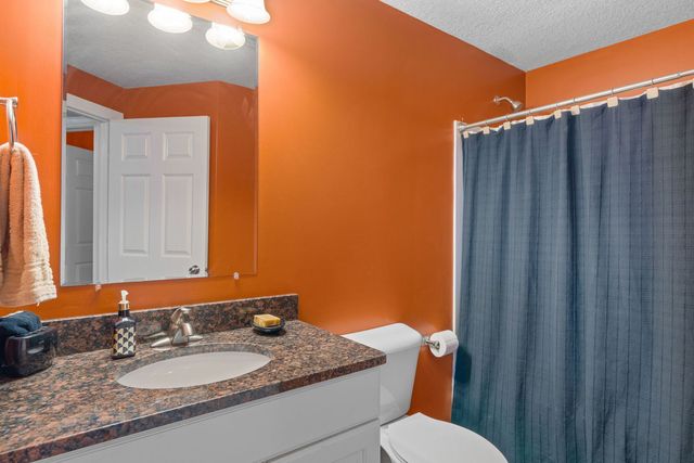 3212 Summertree Avenue, Bettendorf, IA 52722
