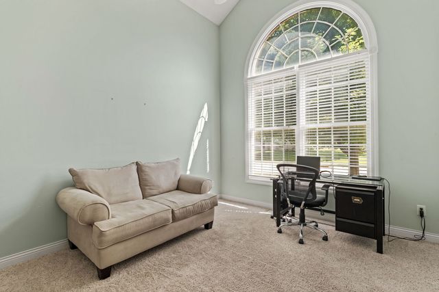 3212 Summertree Avenue, Bettendorf, IA 52722