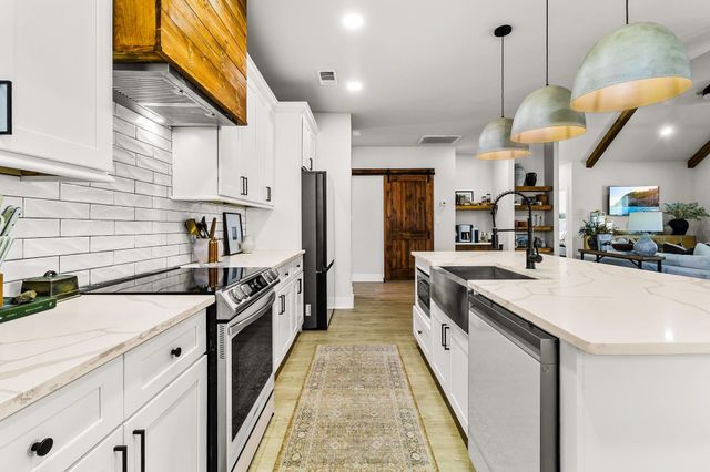 162 Legend Lane, Livingston, TX 77351