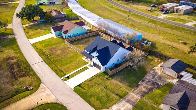 162 Legend Lane, Livingston, TX 77351