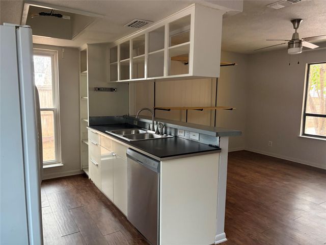 7404 Bethune Ave, Austin, TX 78752