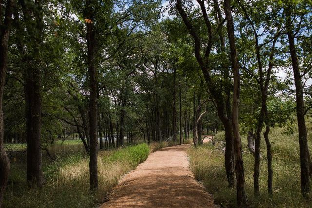 100 Las Posas DR, Liberty Hill, TX 78642