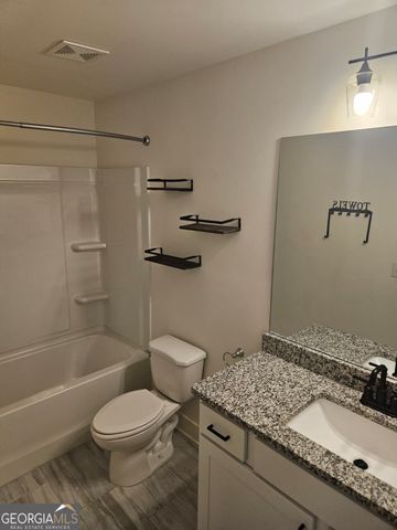 56 Auburn Hill Drive, Auburn, GA 30011