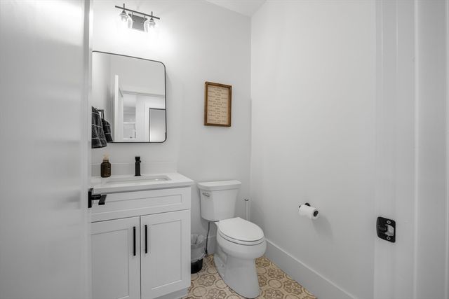 1813 River St 1813, Boston, MA 02136