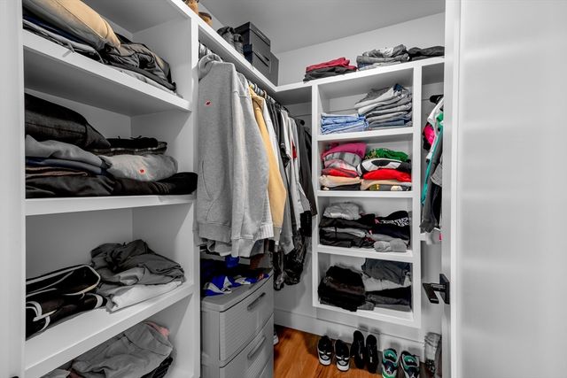 1813 River St 1813, Boston, MA 02136