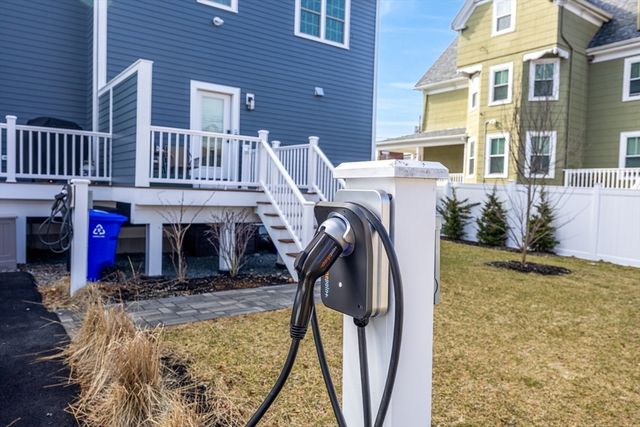 1813 River St 1813, Boston, MA 02136