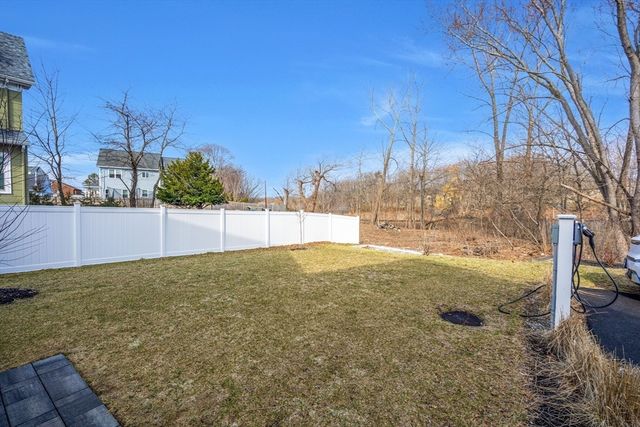 1813 River St 1813, Boston, MA 02136