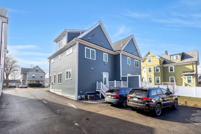 1813 River St 1813, Boston, MA 02136