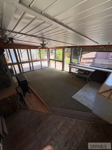 880 1st Street, Idaho Falls, ID 83401