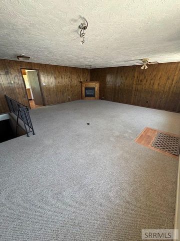880 1st Street, Idaho Falls, ID 83401