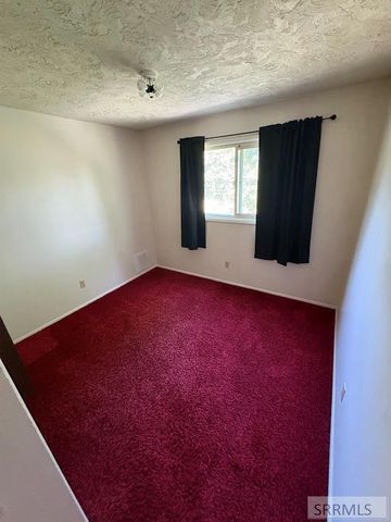 880 1st Street, Idaho Falls, ID 83401