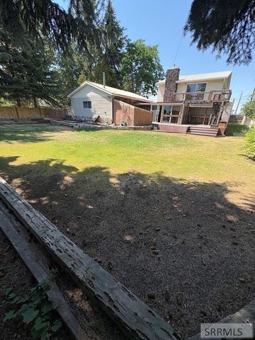 880 1st Street, Idaho Falls, ID 83401