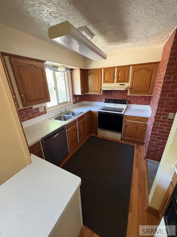 Image 12 of property listing at 880 1st Street, Idaho Falls, ID 83401