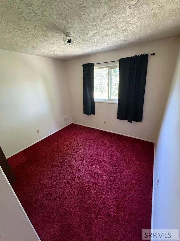 Image 18 of property listing at 880 1st Street, Idaho Falls, ID 83401