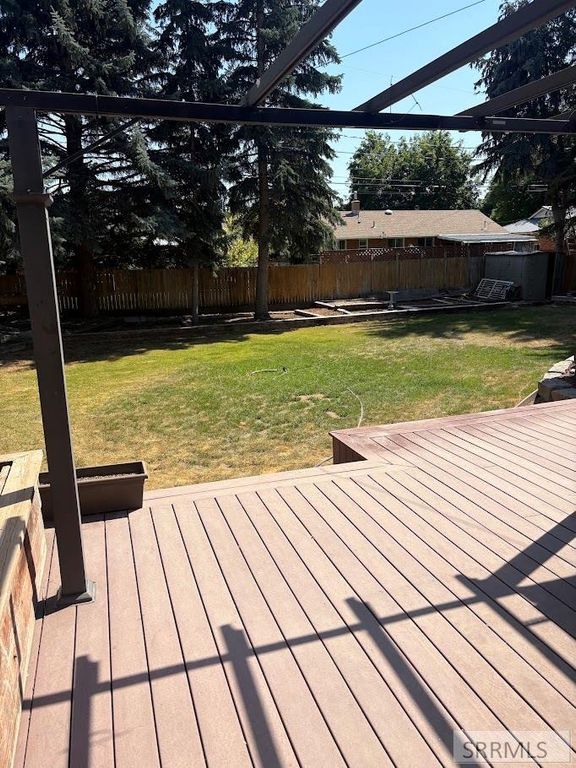Image 6 of property listing at 880 1st Street, Idaho Falls, ID 83401