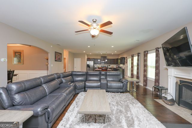 217 Briandwood Drive, Newnan, GA 30265