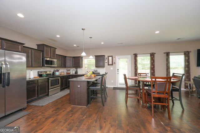 217 Briandwood Drive, Newnan, GA 30265
