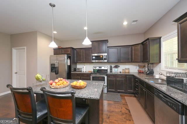 217 Briandwood Drive, Newnan, GA 30265