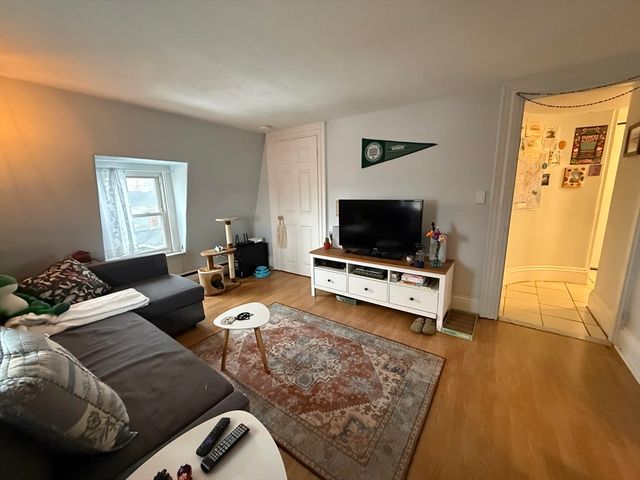 6 Rice St. 3, Cambridge, MA 02140