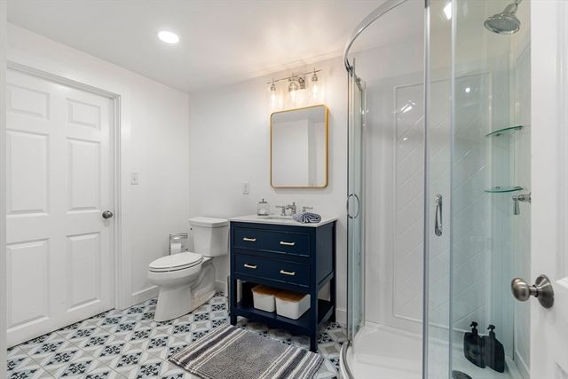 3 Buchan Road, Andover, MA 01810