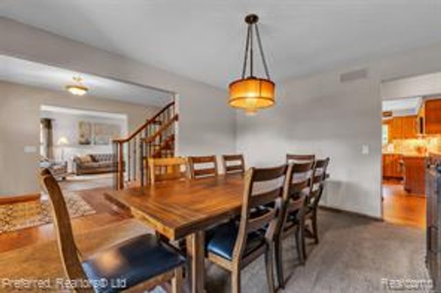 20155 Wayne Road, Livonia, MI 48152