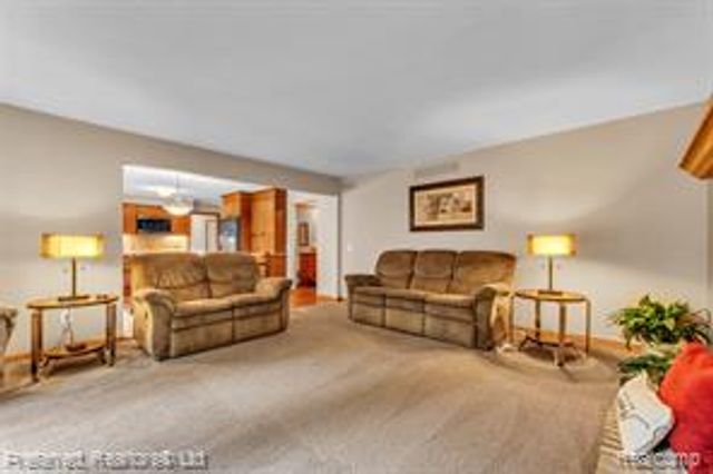 20155 Wayne Road, Livonia, MI 48152