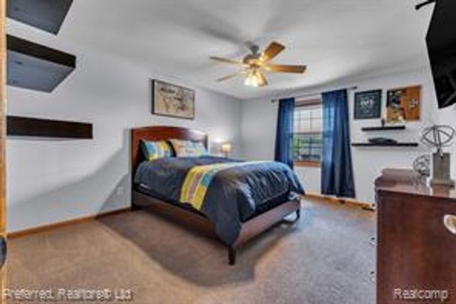 20155 Wayne Road, Livonia, MI 48152