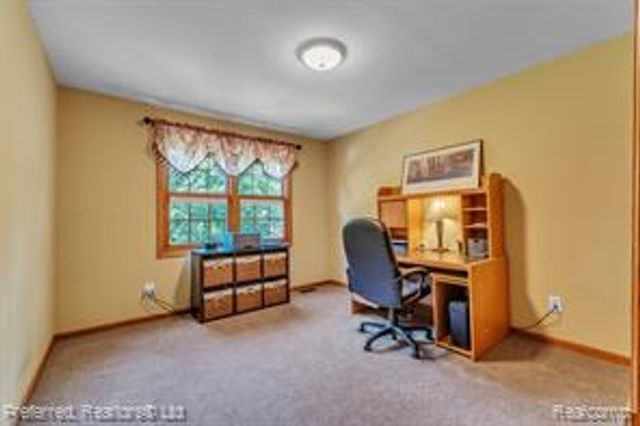 20155 Wayne Road, Livonia, MI 48152