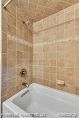 20155 Wayne Road, Livonia, MI 48152