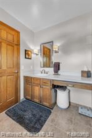 20155 Wayne Road, Livonia, MI 48152