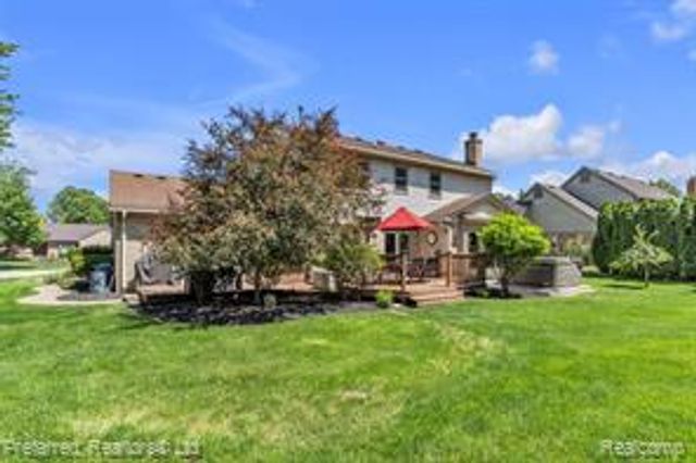 20155 Wayne Road, Livonia, MI 48152