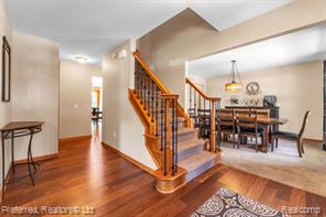 20155 Wayne Road, Livonia, MI 48152