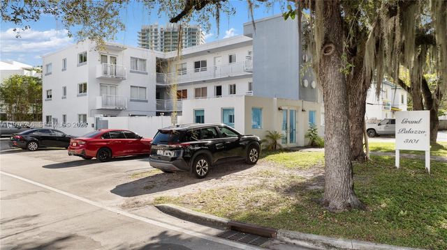 3101 SW 27th Ave 204, Miami, FL 33133