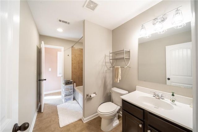 7740 Stratford Lane, Atlanta, GA 30350