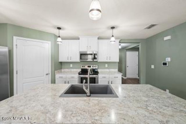 2456 COLD STREAM LANE Lane, Green Cove Springs, FL 32043