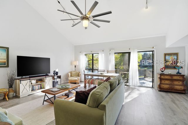 17 Lake Forest Dr Apt 3348, Hilton Head Island, SC 29928