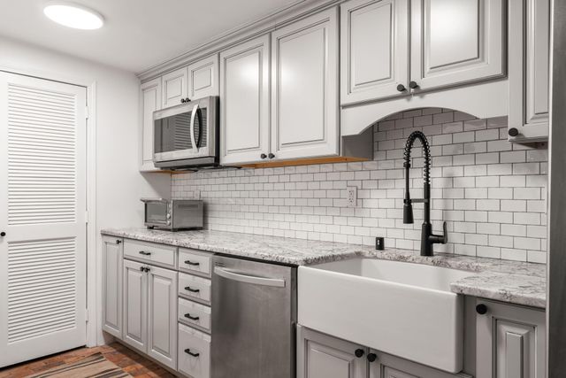 1144 Andrews Lane, Corrales, NM 87048