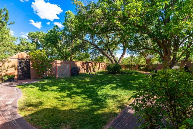 1144 Andrews Lane, Corrales, NM 87048