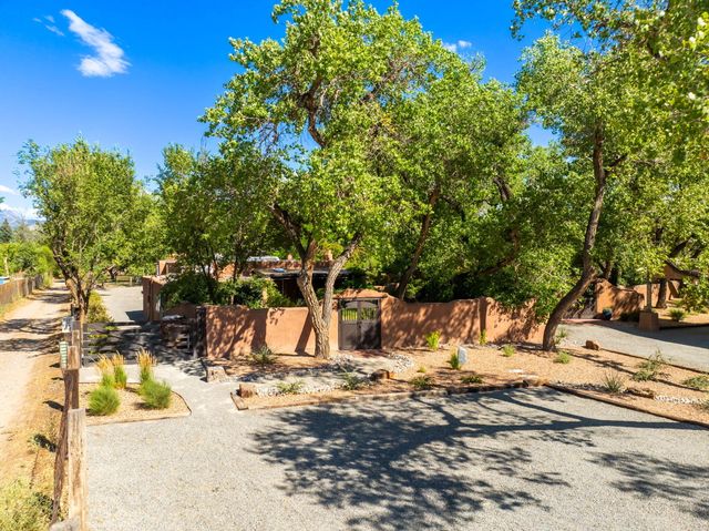 1144 Andrews Lane, Corrales, NM 87048