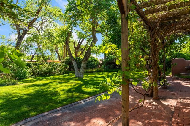 1144 Andrews Lane, Corrales, NM 87048