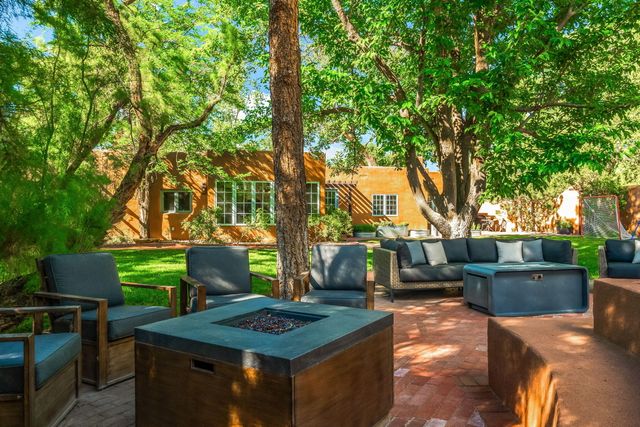 1144 Andrews Lane, Corrales, NM 87048