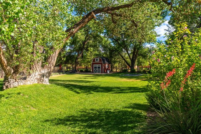 1144 Andrews Lane, Corrales, NM 87048