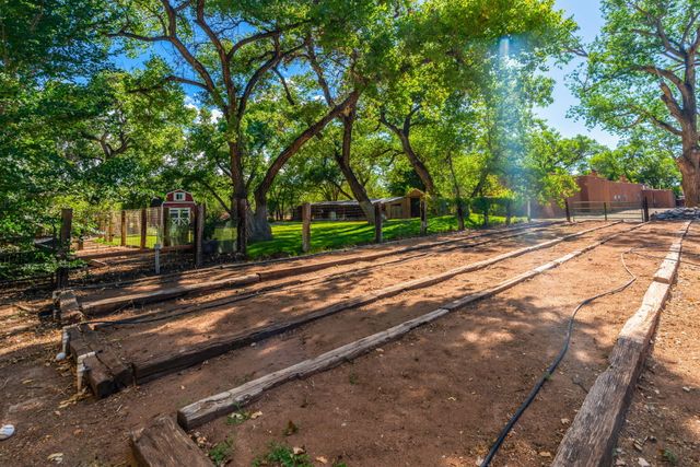 1144 Andrews Lane, Corrales, NM 87048