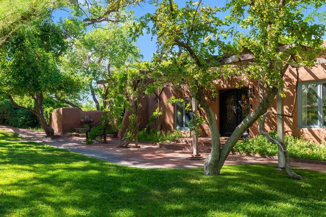 1144 Andrews Lane, Corrales, NM 87048