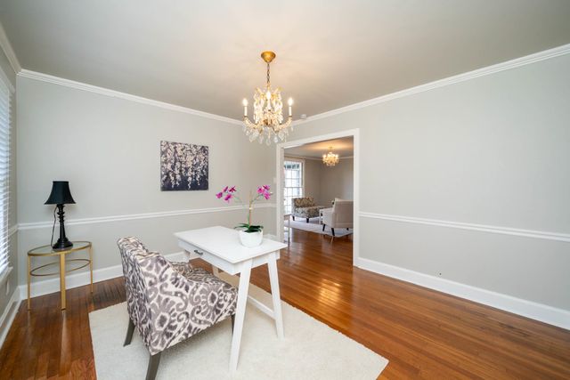 1427 S Wall Ave, Tyler, TX 75701